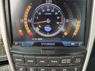 2017-hyundai-hx220l-1471296-48410693