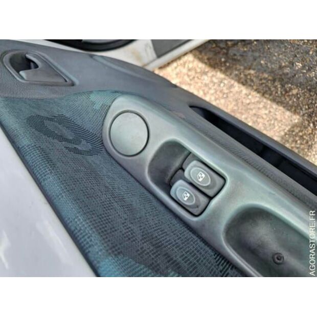 Renault Twingo-48414179