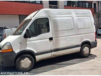 renault-master-1471362-48415206