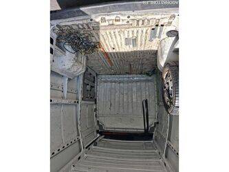 renault-master-1471362-48415212