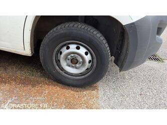 2016-peugeot-boxer-1467306-48420568