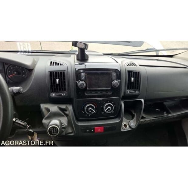 2016 Peugeot BOXER-48420621