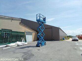 2008-jlg-2030es-1281171-48421862