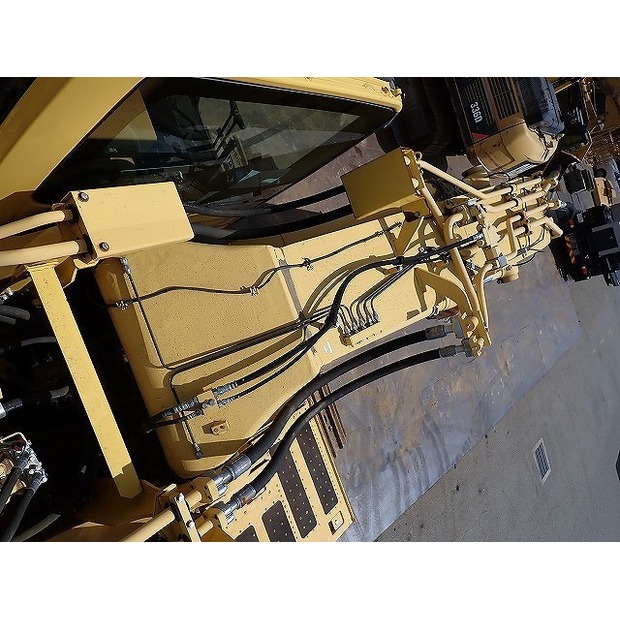 2019 Komatsu PC700LC-11-48423746