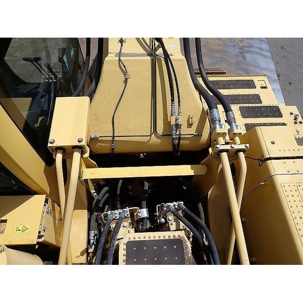 2019 Komatsu PC700LC-11-48423747
