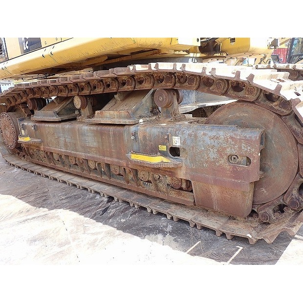 2019 Komatsu PC700LC-11-48423766