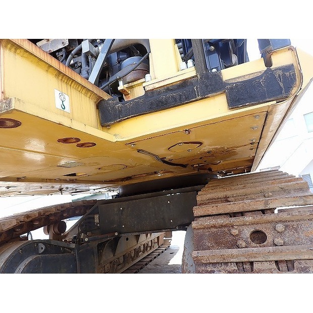 2019 Komatsu PC700LC-11-48423779