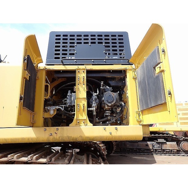 2019 Komatsu PC700LC-11-48423782