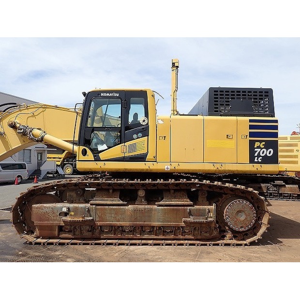 2019 Komatsu PC700LC-11-48423811