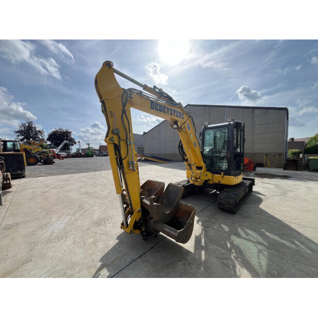 2017 Komatsu PC55MR-5MO-48424075