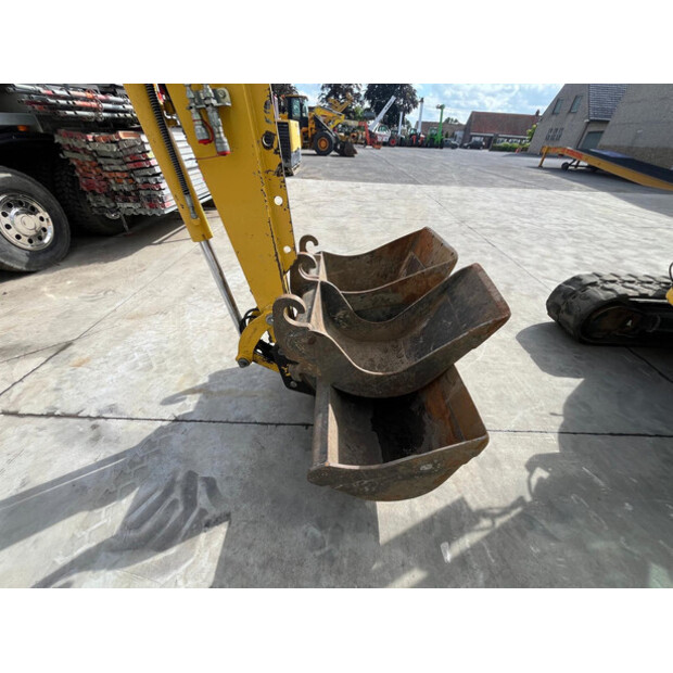 2017 Komatsu PC55MR-5MO-48424076