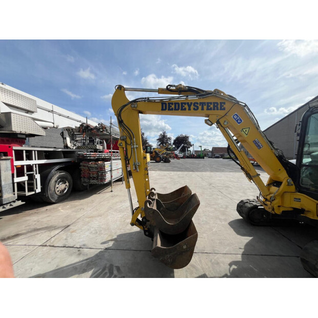 2017 Komatsu PC55MR-5MO-48424077