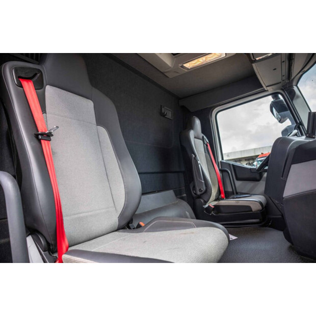 2016 Renault T460-48424308