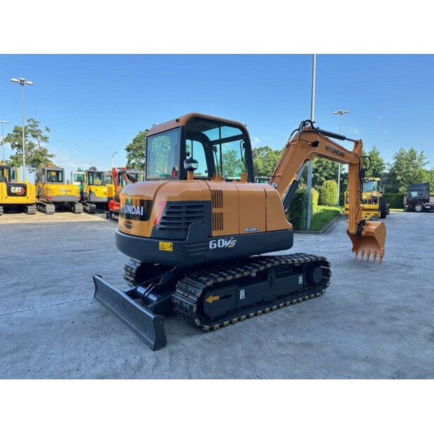2018 Hyundai R60VS-48424944