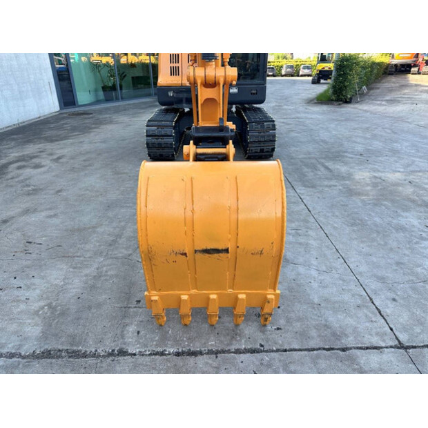 2018 Hyundai R60VS-48424954