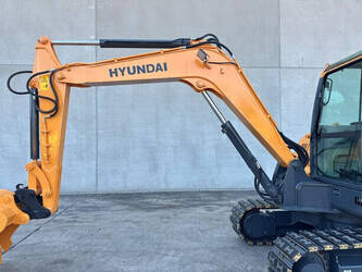 2018-hyundai-r60vs-1471537-48424959