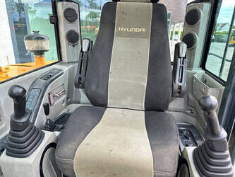 2018-hyundai-r60vs-1471543-48425198