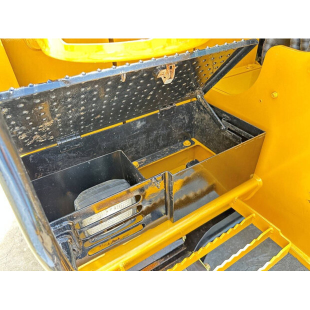 2017 Caterpillar 305.5E2-48425331