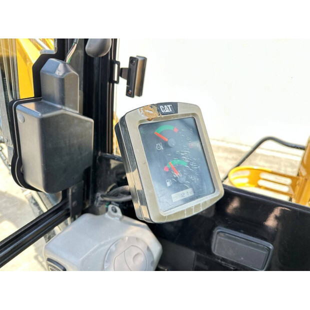 2017 Caterpillar 305.5E2-48425340