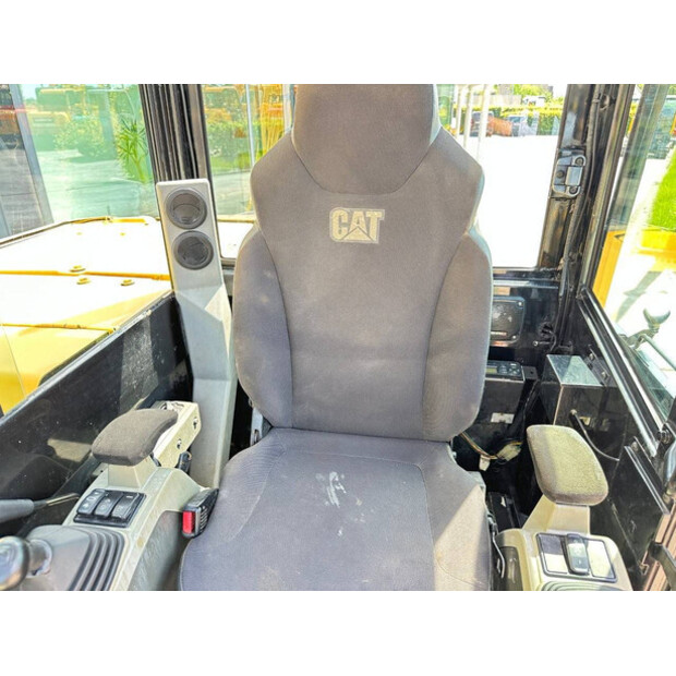 2017 Caterpillar 305.5E2-48425343