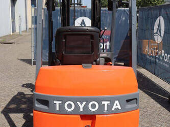 2008-toyota-7fb18-48426831