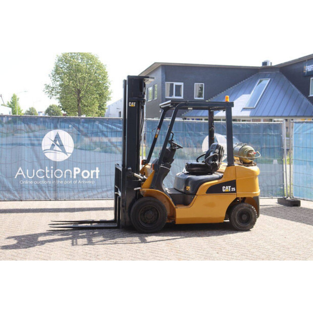 2019 Caterpillar GP25NT-48426868