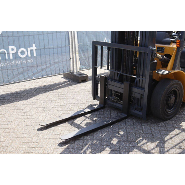 2019 Caterpillar GP25NT-48426877