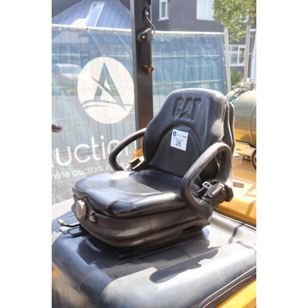2019 Caterpillar GP25NT-48426891