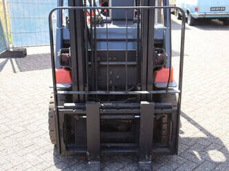 2005-toyota-7fb15-1471633-48426963