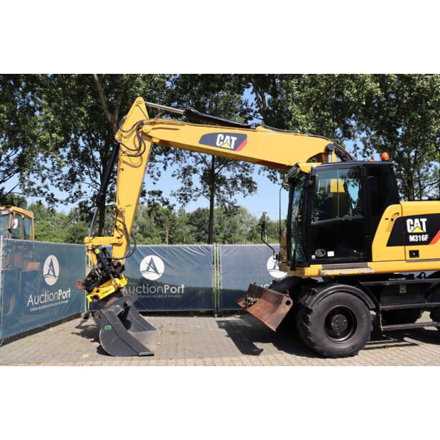 2016 Caterpillar M316F-48427300