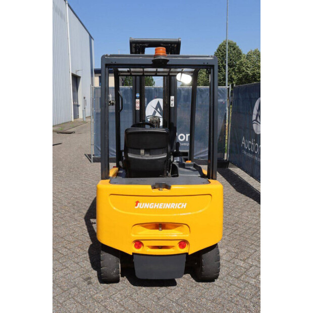 2005 جنجهينريتش EFG 320-48427419