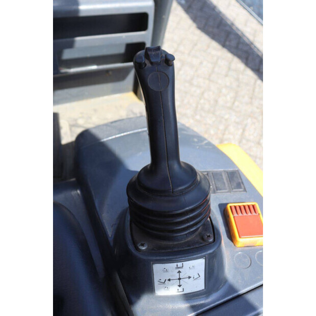 2005 جنجهينريتش EFG 320-48427443