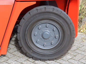 2009-kalmar-dce80-6-1471662-48427512
