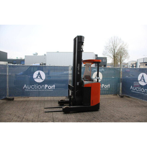 2010 BT RRE140-48427658