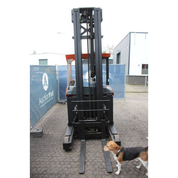 2010 BT RRE140-48427664