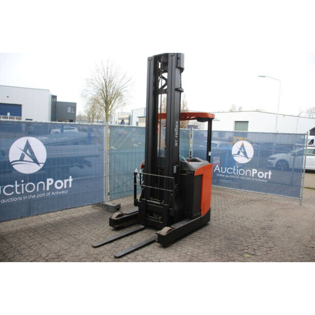 2010 BT RRE140-48427666