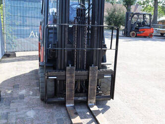 2012-toyota-7fbmf30-1471674-48427700
