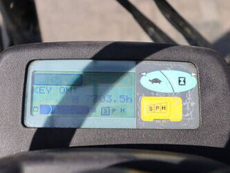2012-toyota-7fbmf30-1471674-48427719