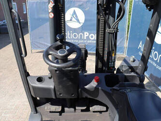 2015-linde-e30l-01-1471676-48427754