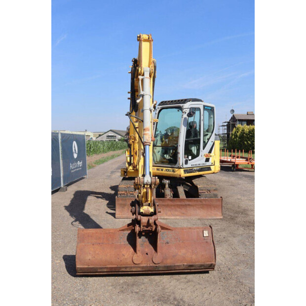 2011 نيو هولاند كوبلكو E80BMSR-2-48427992