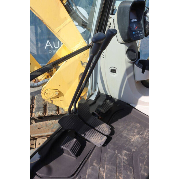 2011 نيو هولاند كوبلكو E80BMSR-2-48428013