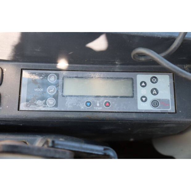 2011 نيو هولاند كوبلكو E80BMSR-2-48428018