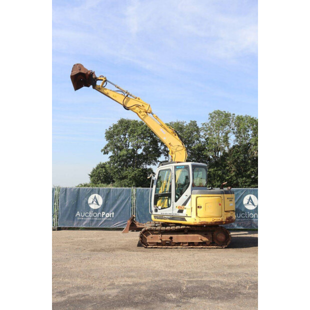 2011 نيو هولاند كوبلكو E80BMSR-2-48428023