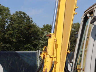 2011-new-holland-kobelco-e80bmsr-2-48428026