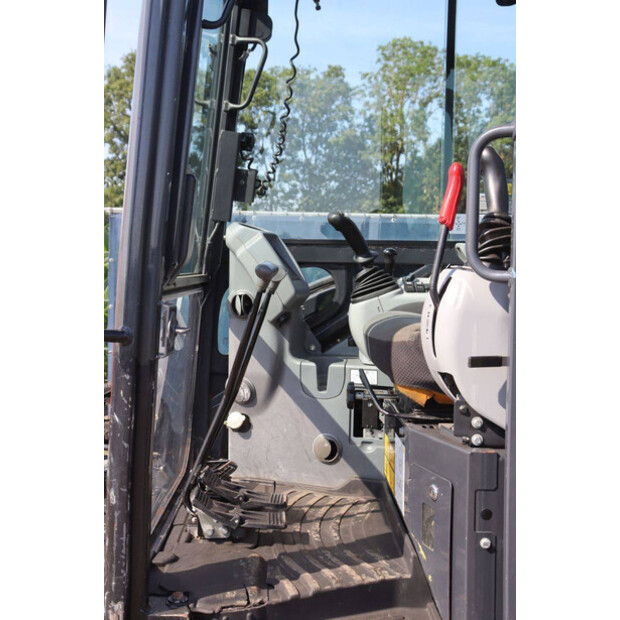 2017 Hitachi ZX48U-5A CLR-48428076