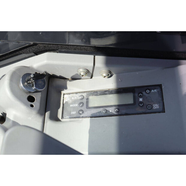 2017 Hitachi ZX48U-5A CLR-48428082