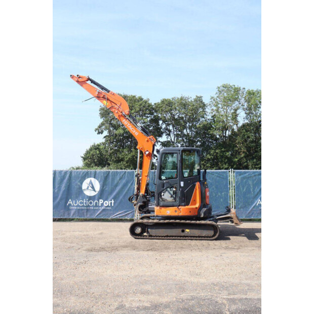 2017 Hitachi ZX48U-5A CLR-48428087