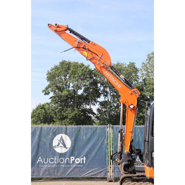 2017 Hitachi ZX48U-5A CLR-48428088