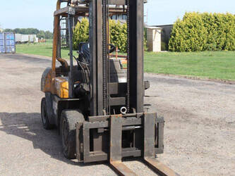 2000-tcm-fhd36z9-48428161