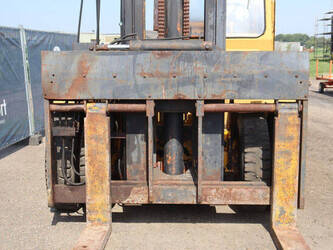 caterpillar-b22-48428294